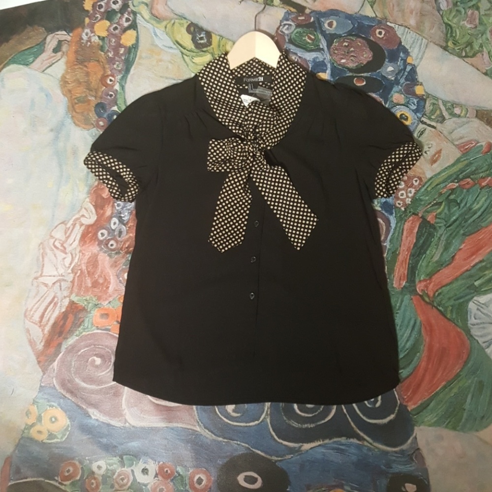 Forever 21 black secretary top