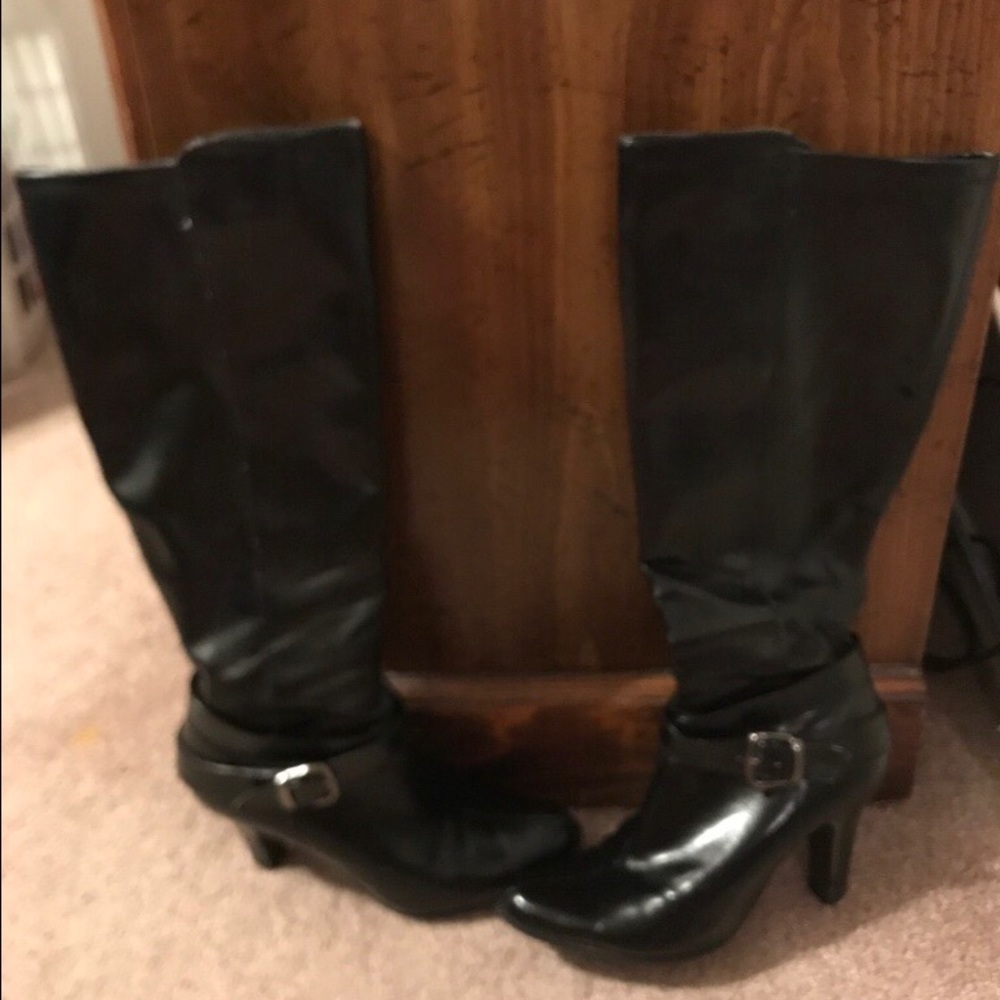 Black boots