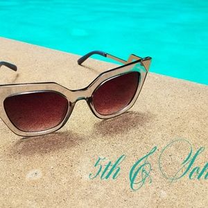 Clear & Silver Sunglasses