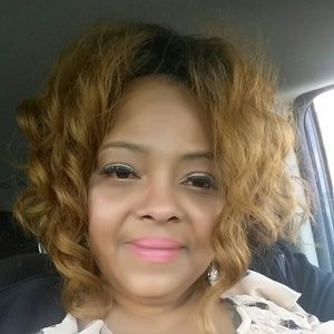 Meet your Posher, Vickie