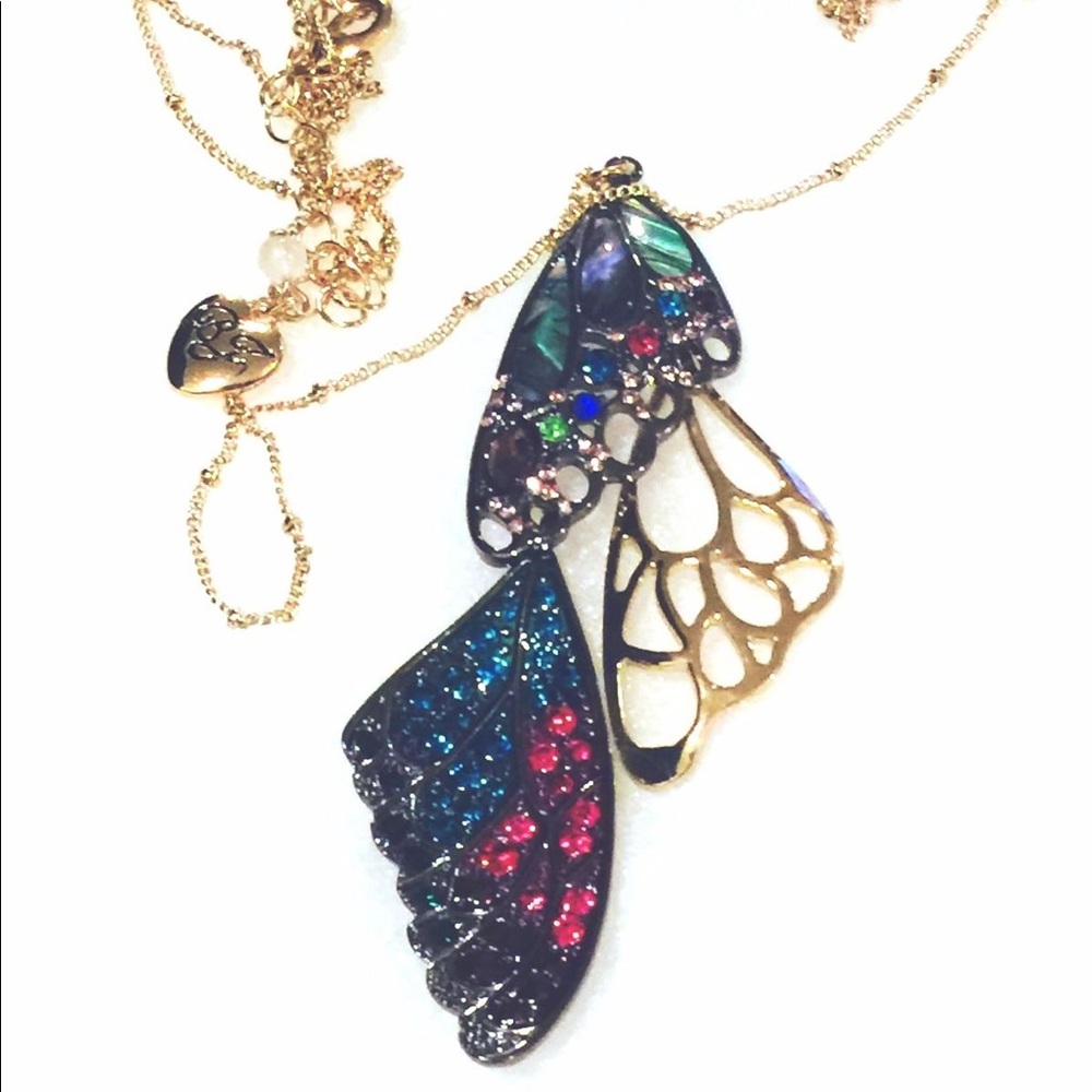 Betsey Johnson You Give Me Butterflies Necklace - Picture 4 of 4