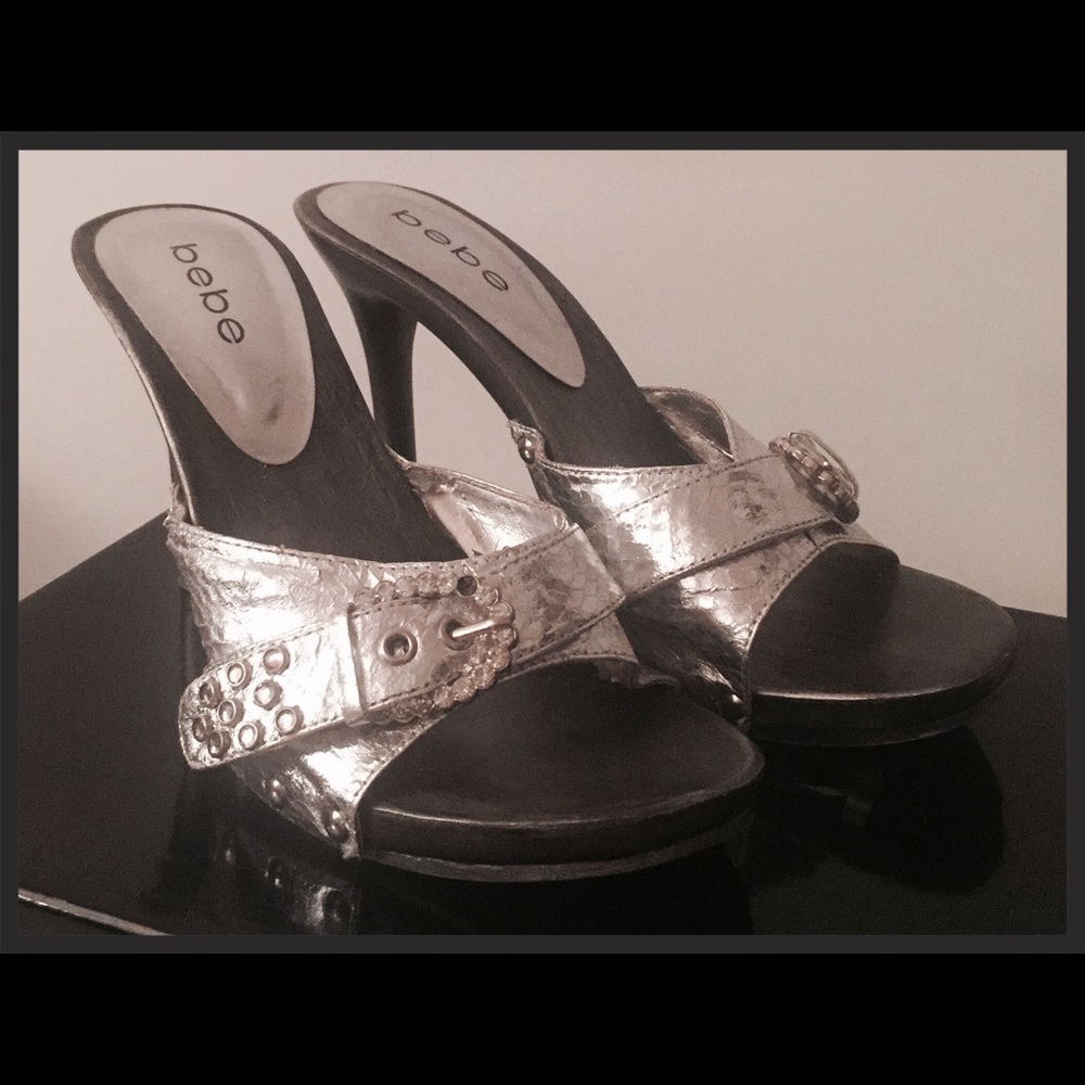 🦋🦋 Bebe Silver Wooden Heels 🦋🦋