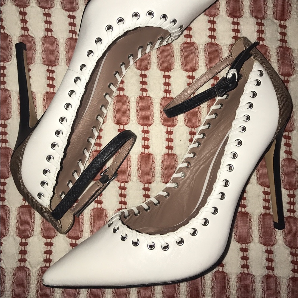 JW Anderson whipstitch white pumps sz 8 NWT
