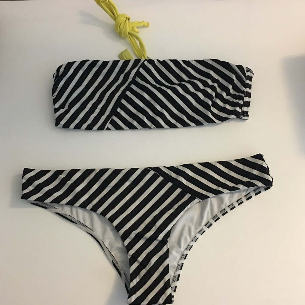 TOUCHE BALNEAIRE - BIKINI
