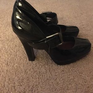 Jessica's Simpson high heels! Size 8'