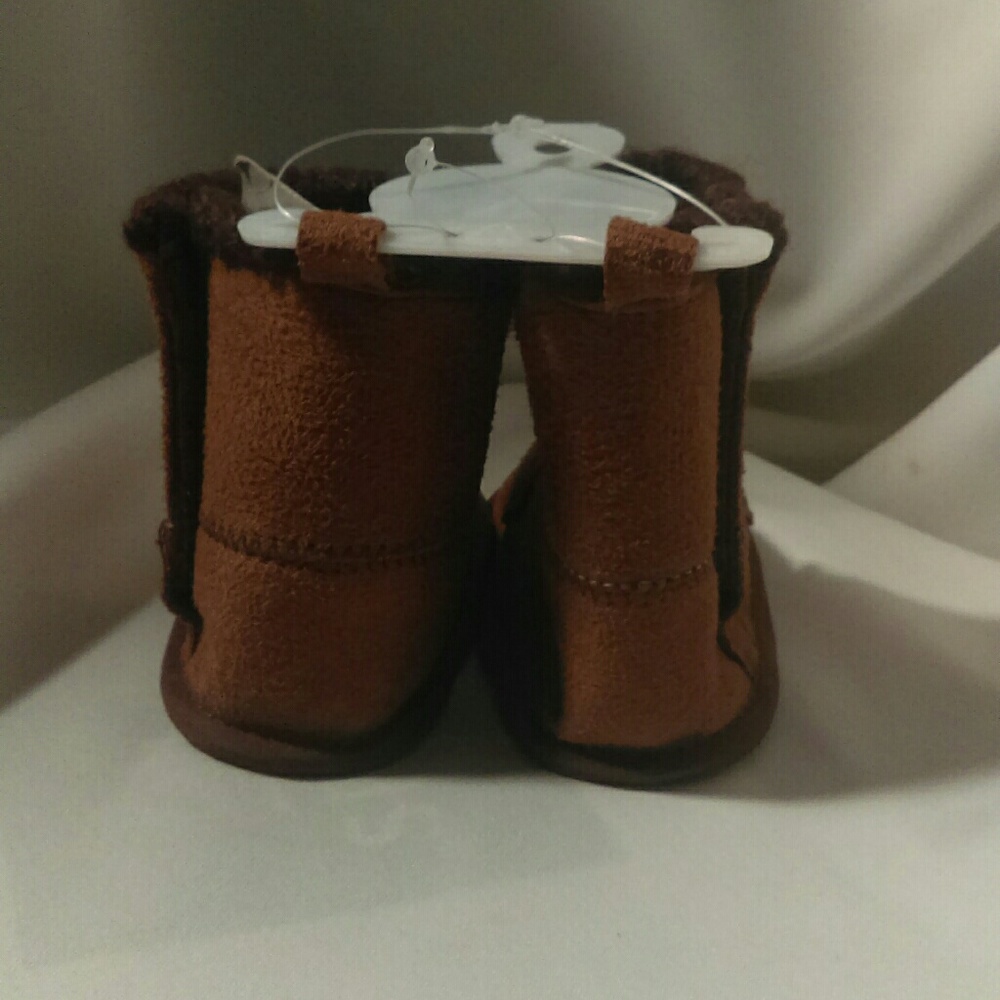 Baby booties - Picture 2 of 4