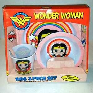 DC Wonder woman kids cup & plate set by i-cup NIB