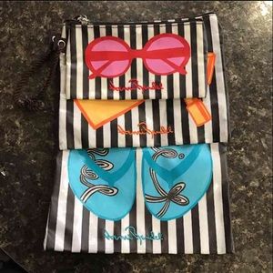 Henri Bendel Beach accessories
