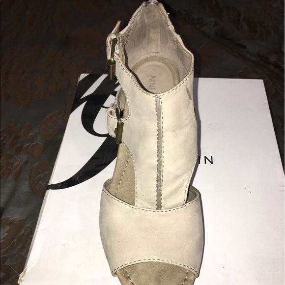 Nine West Tan wedges - Picture 2 of 4