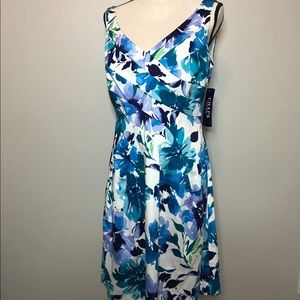 Chaps Blue & white floral NWT dress