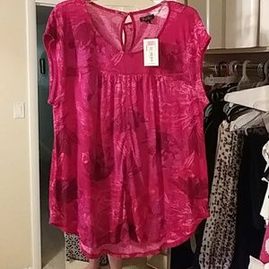 Brand new never been worn (except to try on) shrt