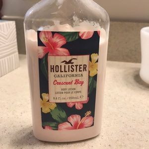 Hollister body lotion - Crescent Bay