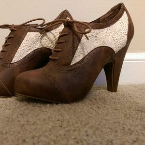 Lace Up Heeled Booty