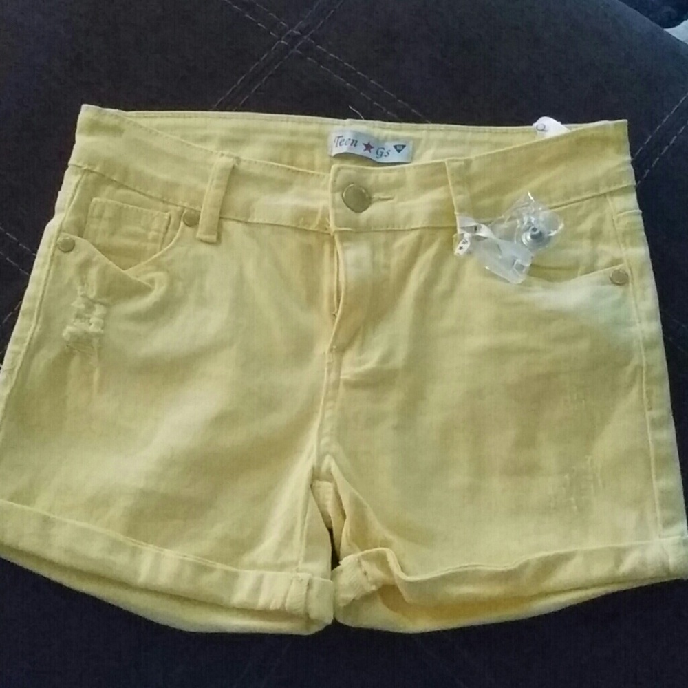 Yellow girl shorts