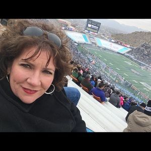 Meet your Posher, Julie