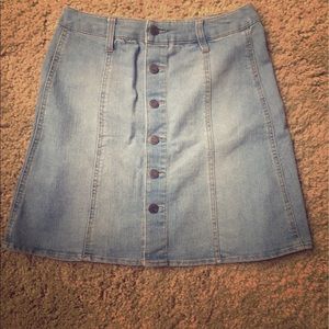 Size 4 Mossimo button up Jean skirt