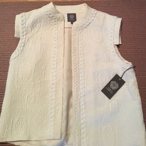 Vince Camuto shrug - NWT