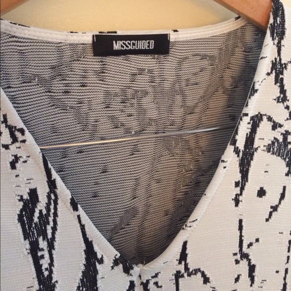 Misguided Dress from Nordstrom Sz 6 - Picture 3 of 6