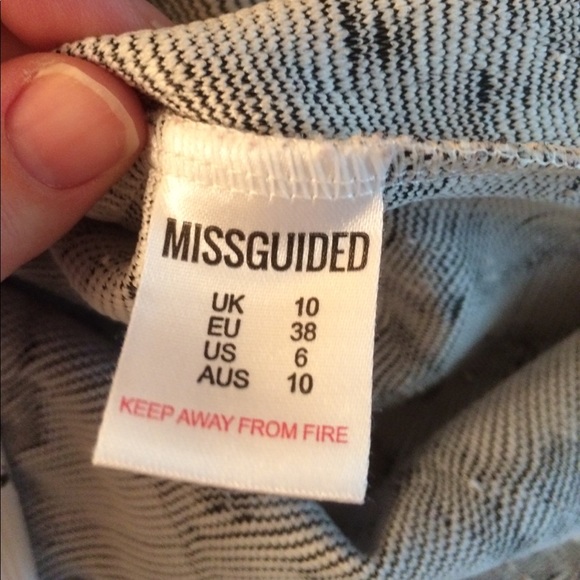 Misguided Dress from Nordstrom Sz 6 - Picture 5 of 6