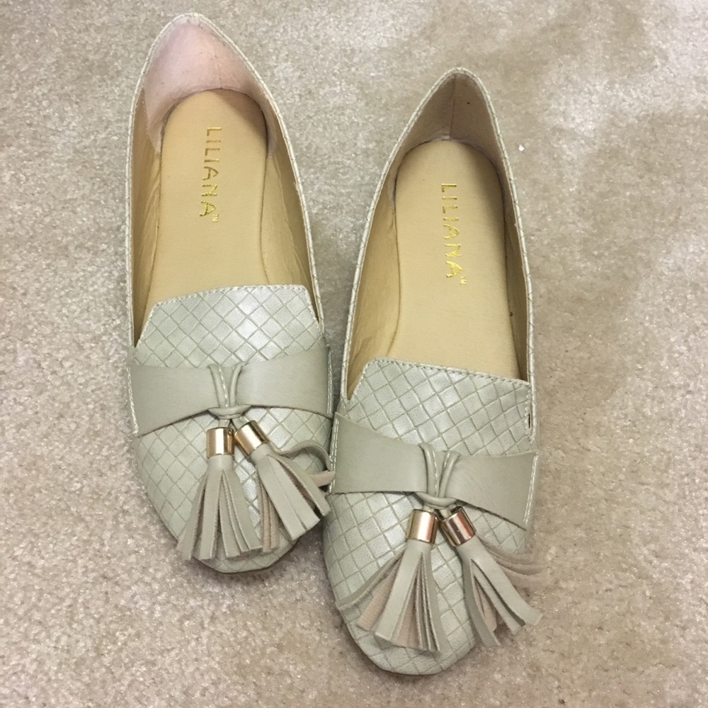 Stone Ballet Flats/Loafers