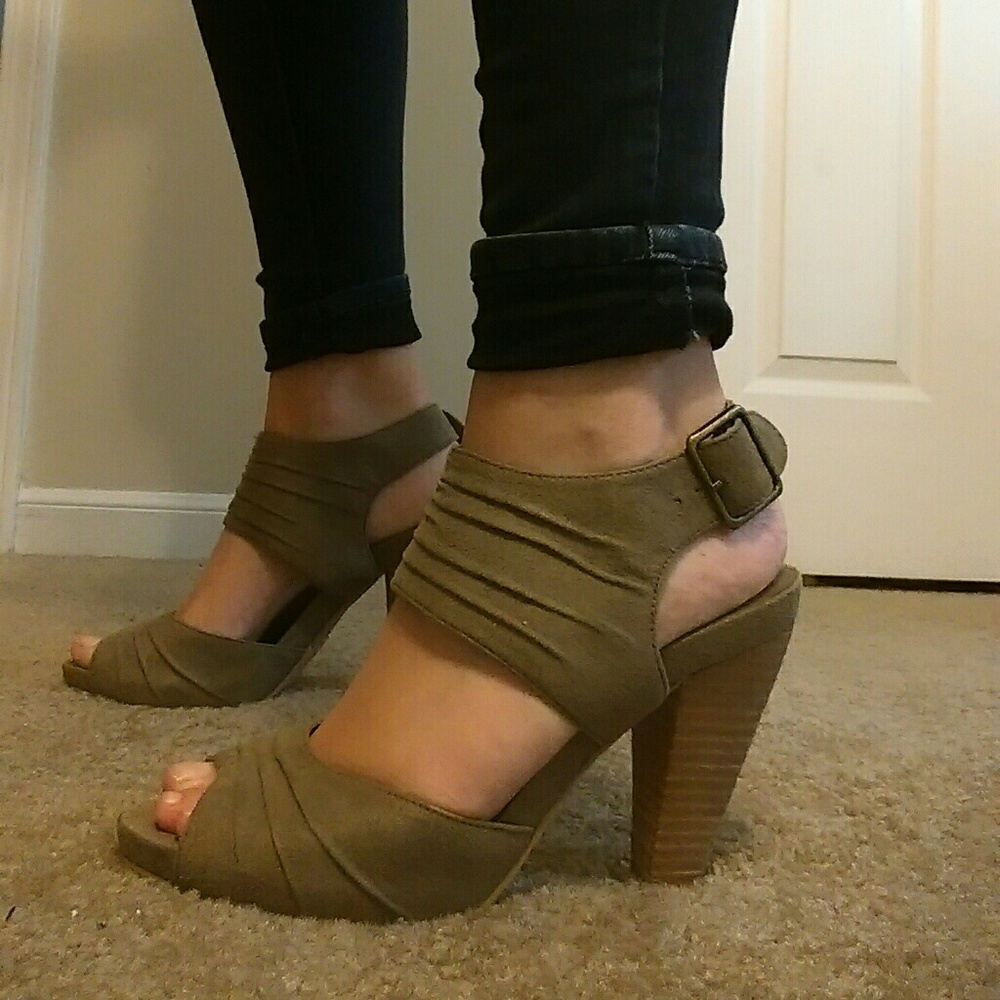 Peep Toe Heels