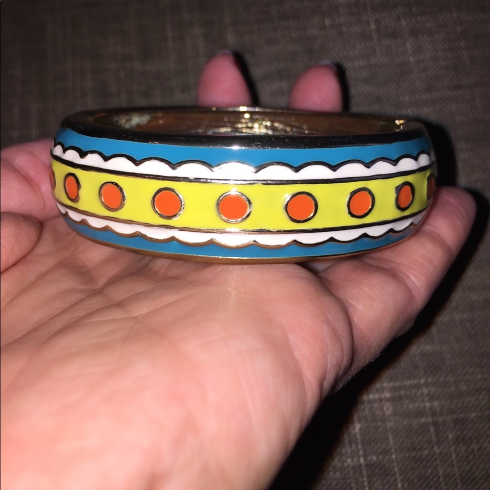 Banana republic  enameled magnetic bracelet.
