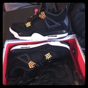 Jordan retro 4s