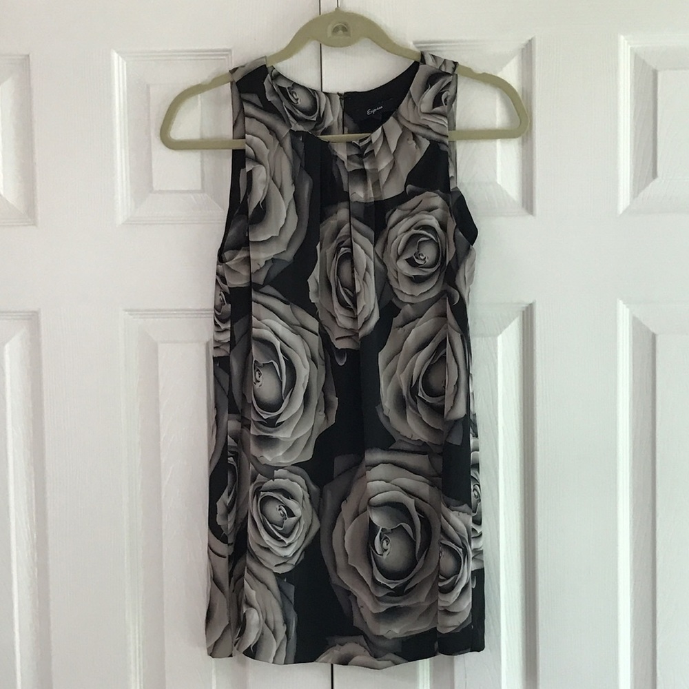 Express rose design top