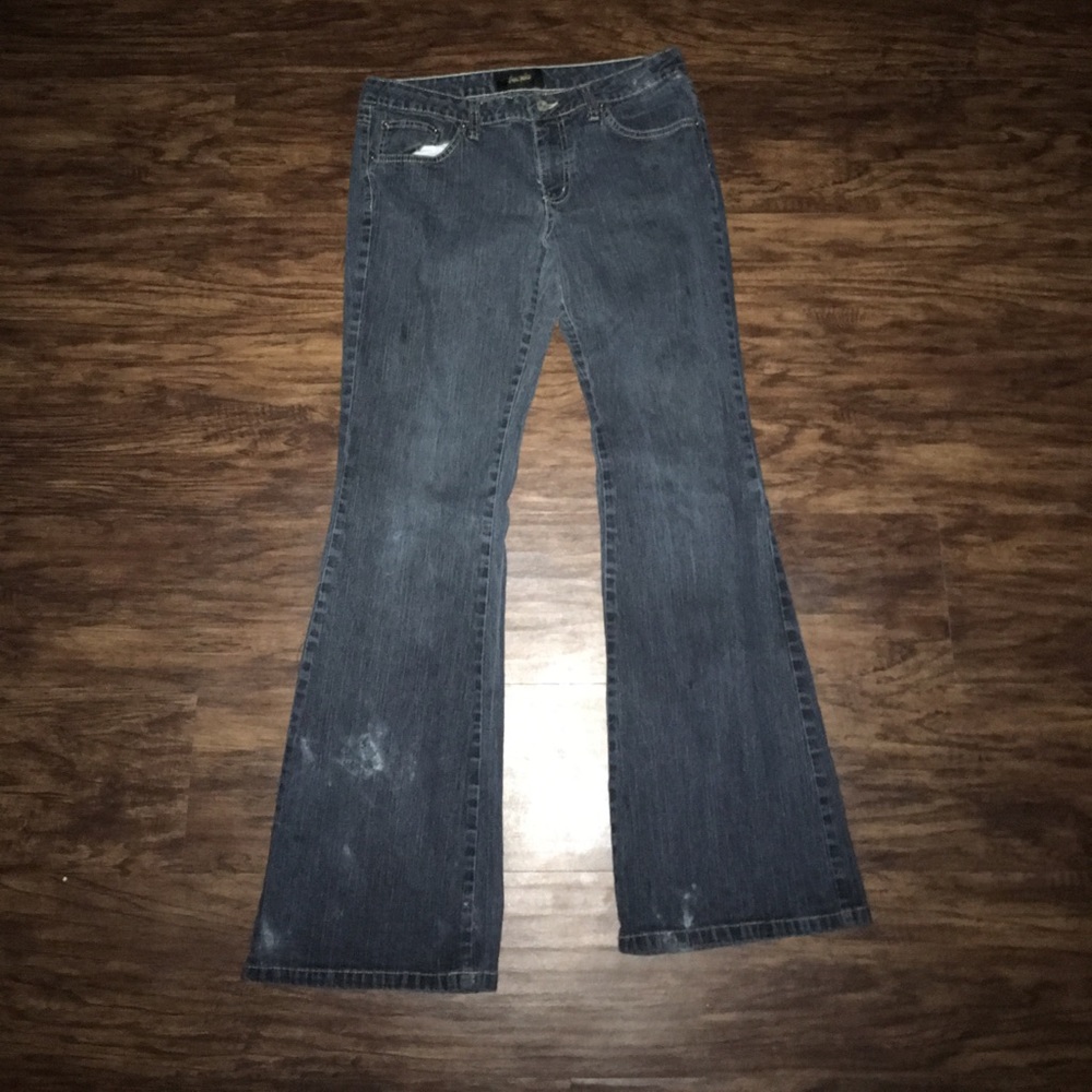 I am selling some bootcut pants, accepting offers