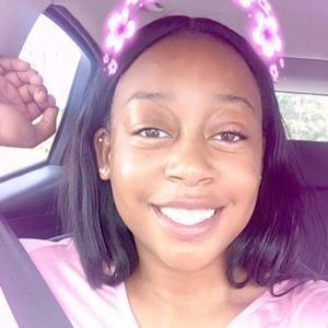 Meet your Posher, Jenee