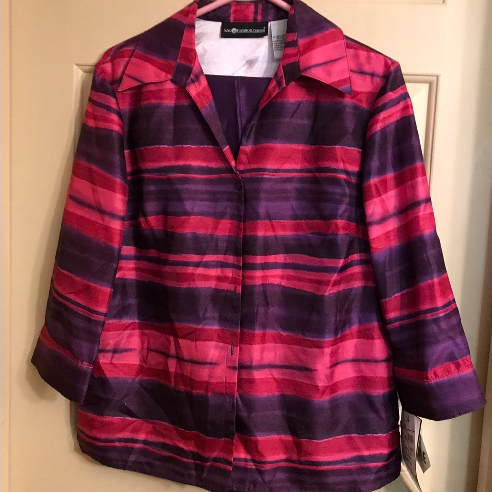 NWT Ladies two piece outfit.