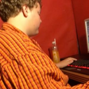 Meet your Posher, Logan