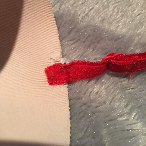 Angels Secret Embrace - Picture 7 of 7