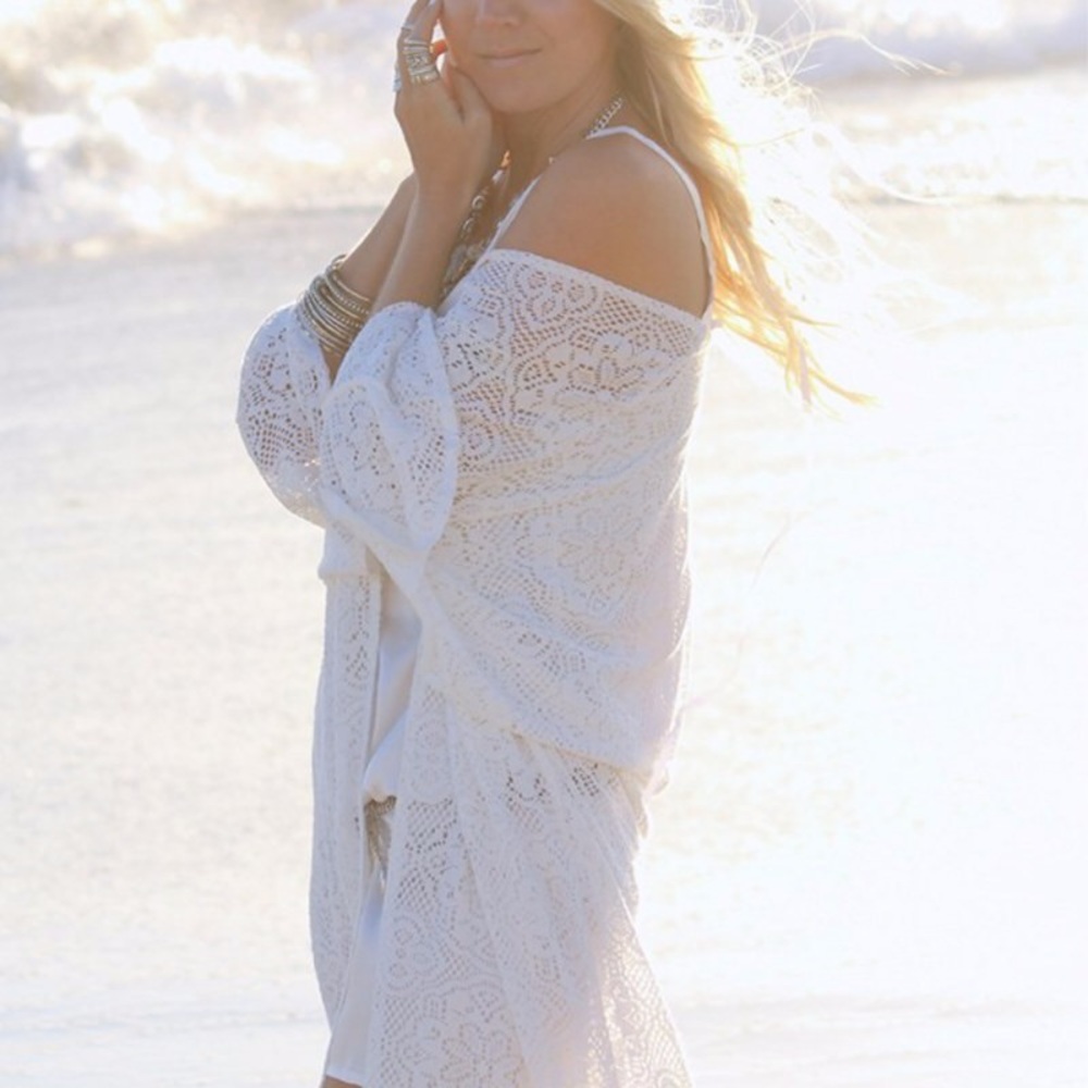 🆕JUST IN🔶The Maia Fringed White Lace Kimono🔶 - Picture 5 of 6