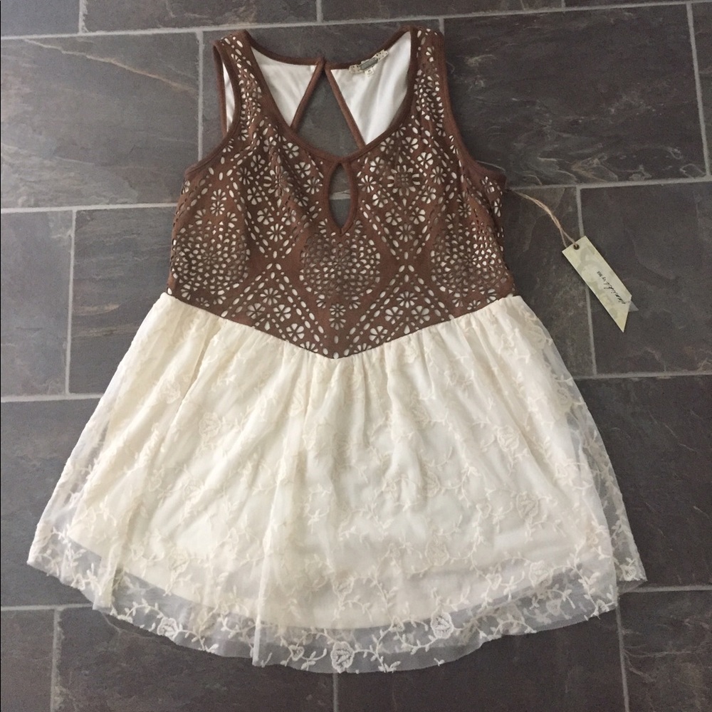Gimmicks lace tank