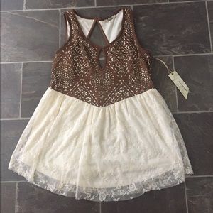 Gimmicks lace tank