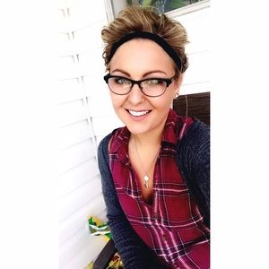 Meet your Posher, Nikki