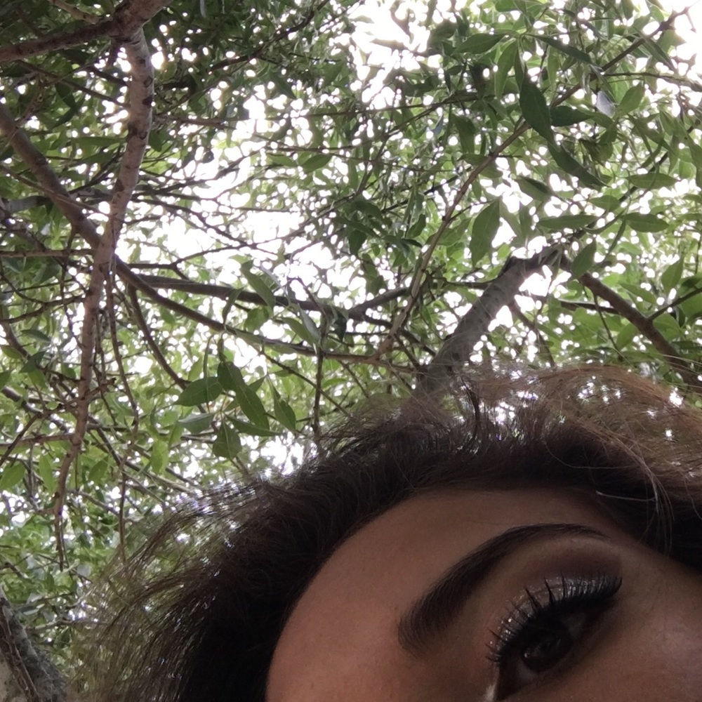 Meet your Posher, Julyssa