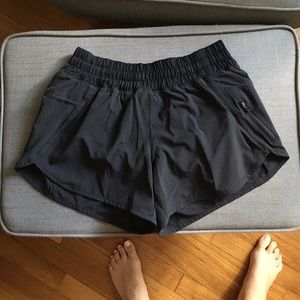 Lululemon hotty hot short