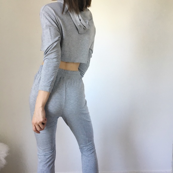 Celebrity style two piece set cropped top hoodie - Picture 3 of 4