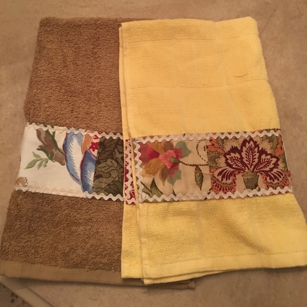 Thanksgiving Two home made hand towels