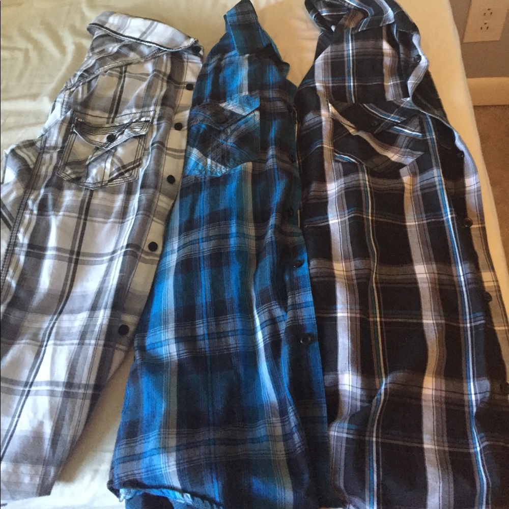 💥long sleeve button down deal!💥 3 for 1