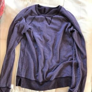 Lululemon reversible long sleeve sweatshirt