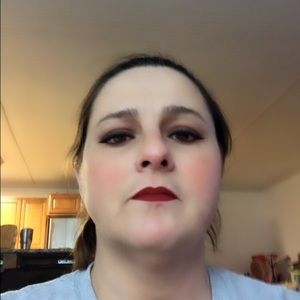 Meet your Posher, Shelly