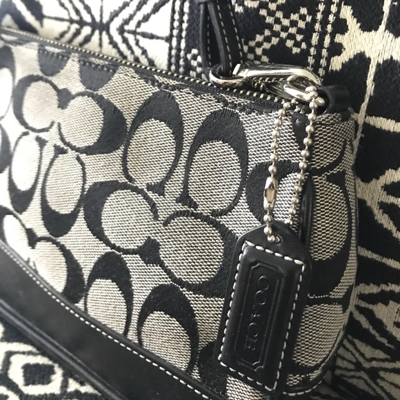 Coach Black Signature CC Logo Wristlet Handbag - Picture 2 of 6