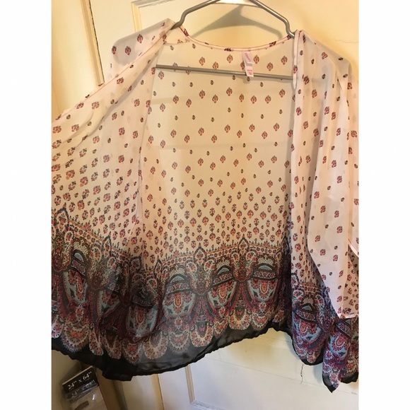 Sheer bohemian kimono - Picture 2 of 4