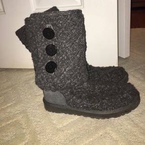 Knitted UGGS