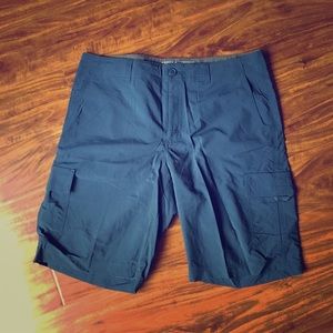 NWOT Mountain Hard Wear Men's Cargo Shorts 34/44
