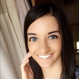 Meet your Posher, Gina