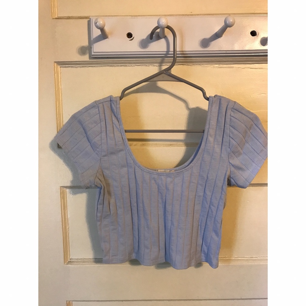 Baby blue shirt sleeve crop top